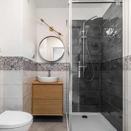 Lipova Park Coffee&wi-fi- 500 M Do Plazy, Bezplatny Meleks סטגנה