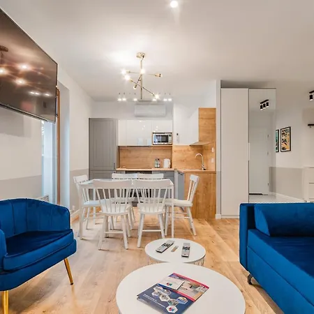 Lipova Park Coffee&wi-fi- 500 M Do Plazy, Bezplatny Meleks דירה *