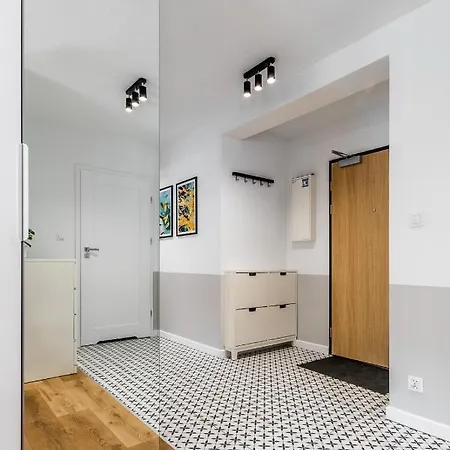 Lipova Park Coffee&wi-fi- 500 M Do Plazy, Bezplatny Meleks סטגנה