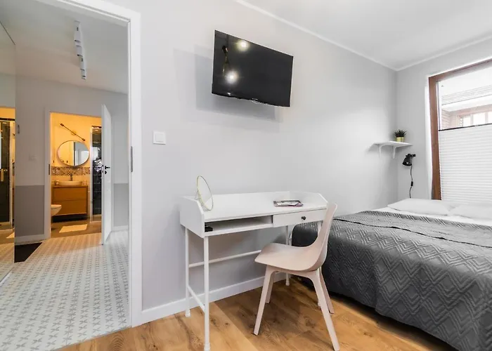 Lipova Park Coffee&wi-fi- 500 M Do Plazy, Bezplatny Meleks Apartman Stegna